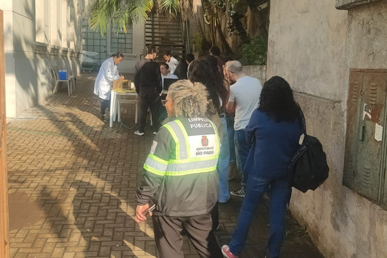 Entrada da Subprefeitura Ipiranga onde estava acontecendo a vacinação 